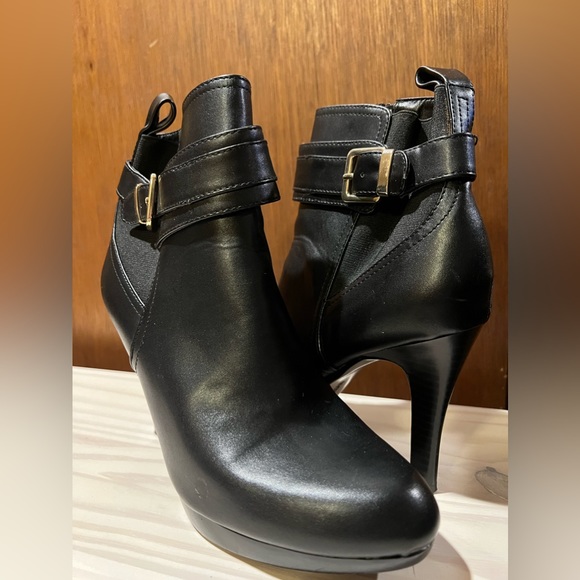 Alfani Step'n' Flex Ankle Boots - Picture 4 of 14